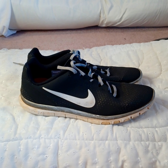 NIKE FREE 3.0 Ladies Sneakers 9.5. GUC  Having to give up running. - Picture 4 of 8